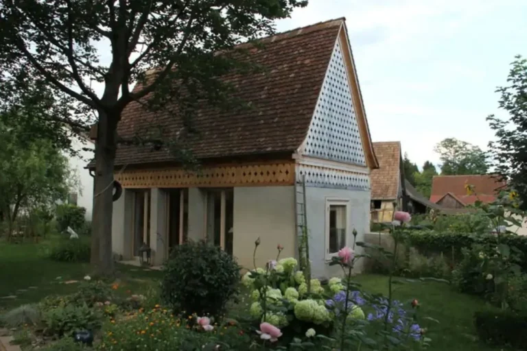 Kleines Airbnb Gästehaus im Garten