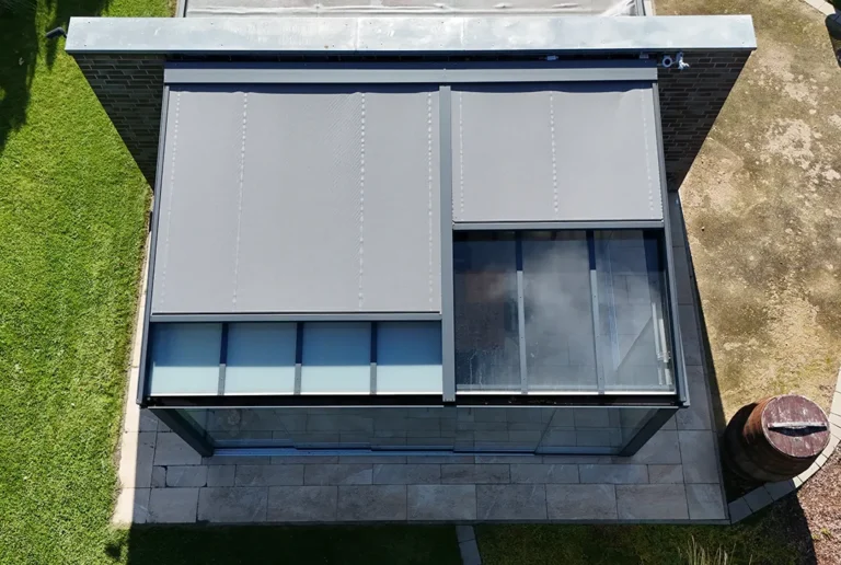Zweiteilige Aufdachmarkise Aluminiumueberdachung