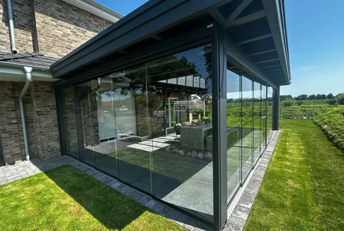 Holzueberdachung_mit_Lichtausschnitt Holz Carport/ Terrassenueberdachung mit Lichtausschnitt