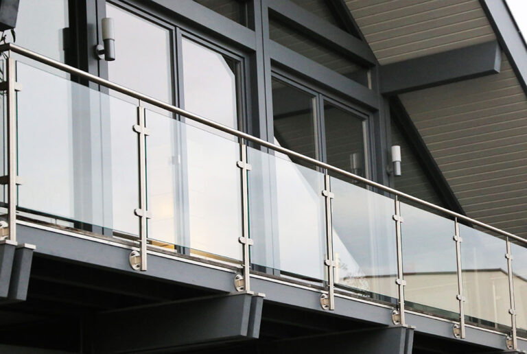 VSG aus Floatglas als Balkonverglasung